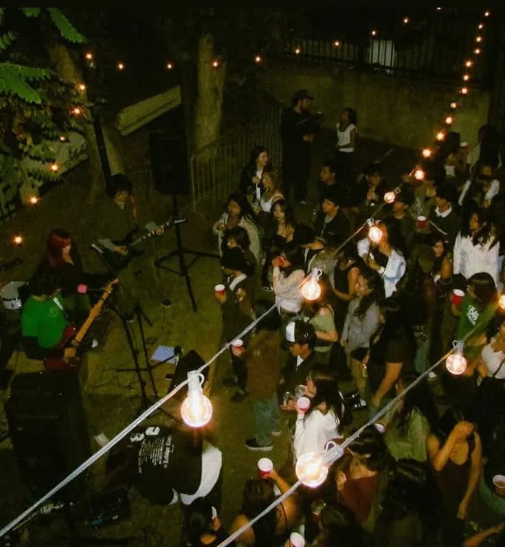 Large campus concert